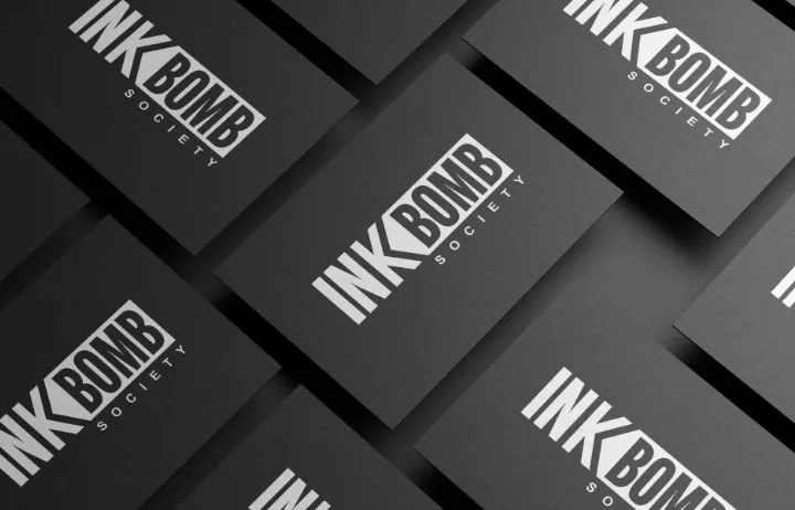 Business Cards Canada for Strong First Impressions – 2026