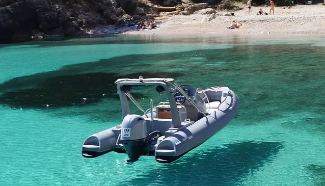Discover the Joy of Exploring Mallorca by Boat