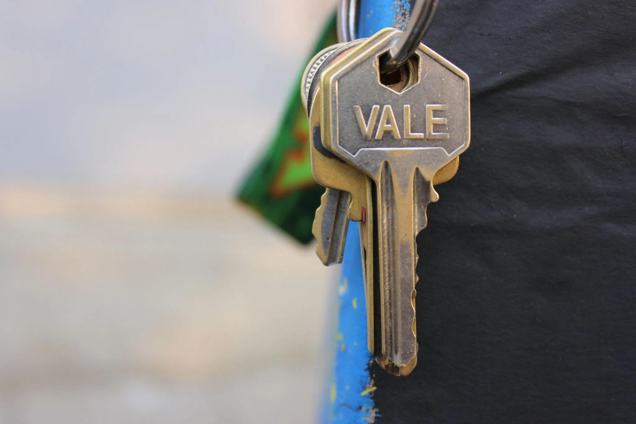 Signs You Need a Professional Locksmith for Your Home or Business