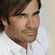 Best Deep Plane Facelift Surgeons: Achieve Natural, Youthful Results