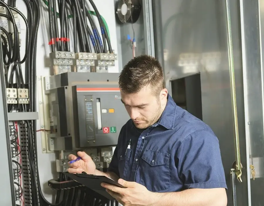 Top Benefits of Hiring Expert Electricians for Retail Store Renovations
