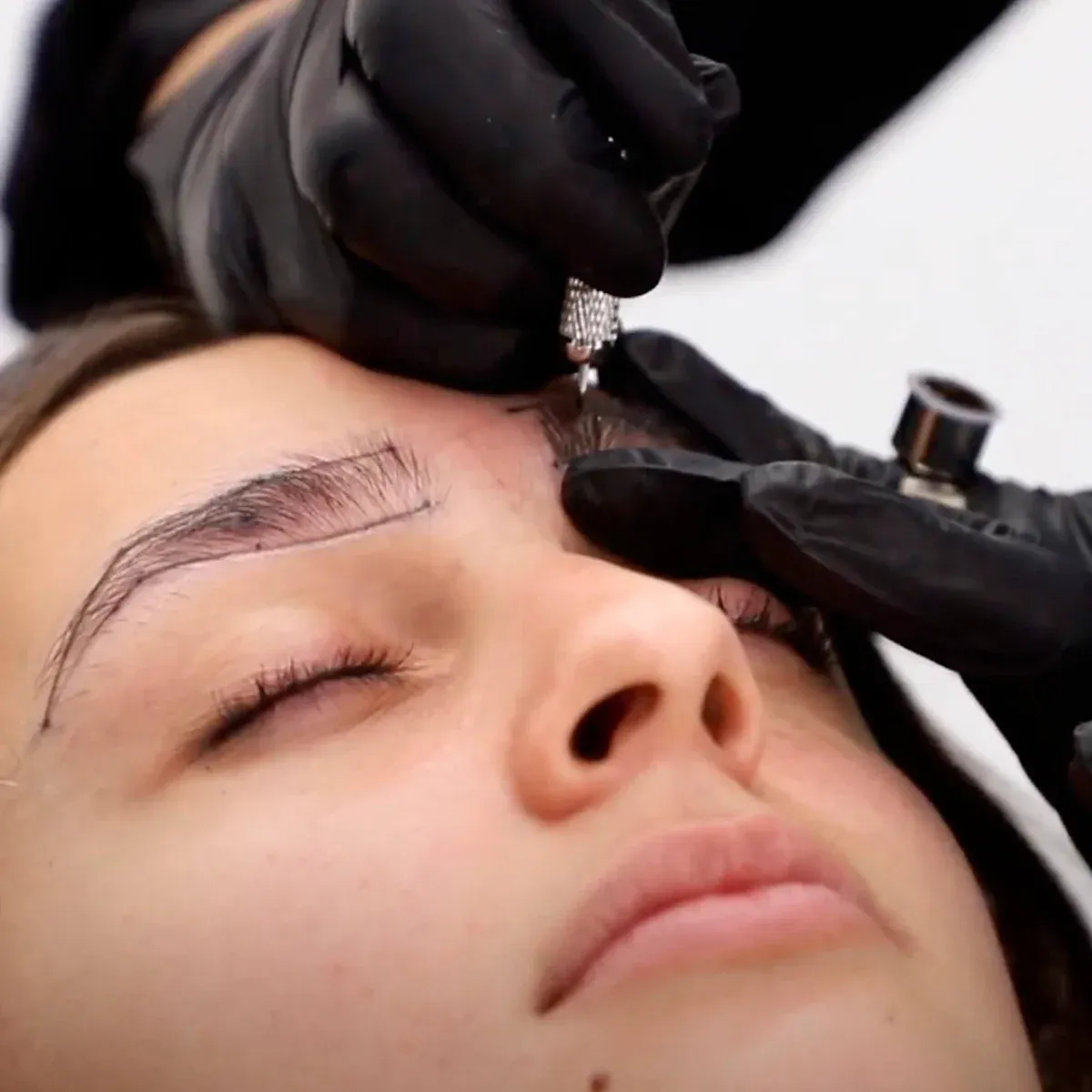 Best Microblading Services NYC: Top Clinics for Perfect Brows – A Complete Guide