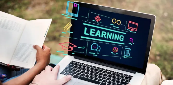 How LMS for Universities Supports Hybrid and Online Learning Models
