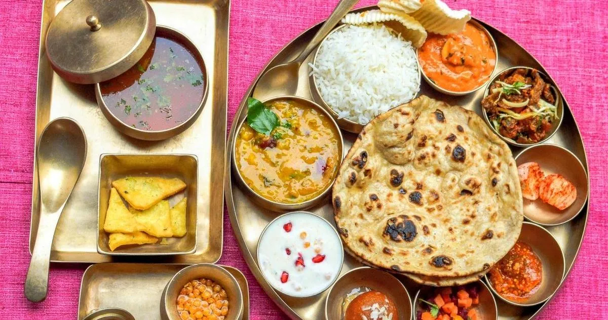 Top 10 Pure Veg Restaurants Near Mahakaleshwar Jyotirlinga in Ujjain for Delicious Satvik Food