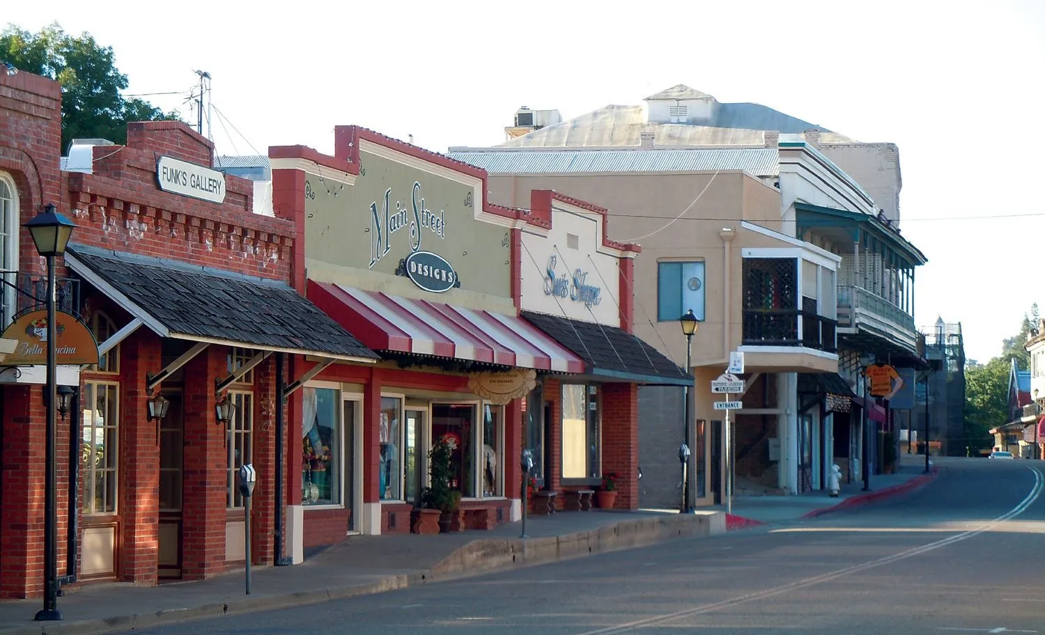 Chasing the Right Liquor License for Sale in California with Liquor License Brokers