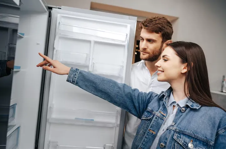 How Can Regular Maintenance Reduce the Need for Freezer Repair Service?