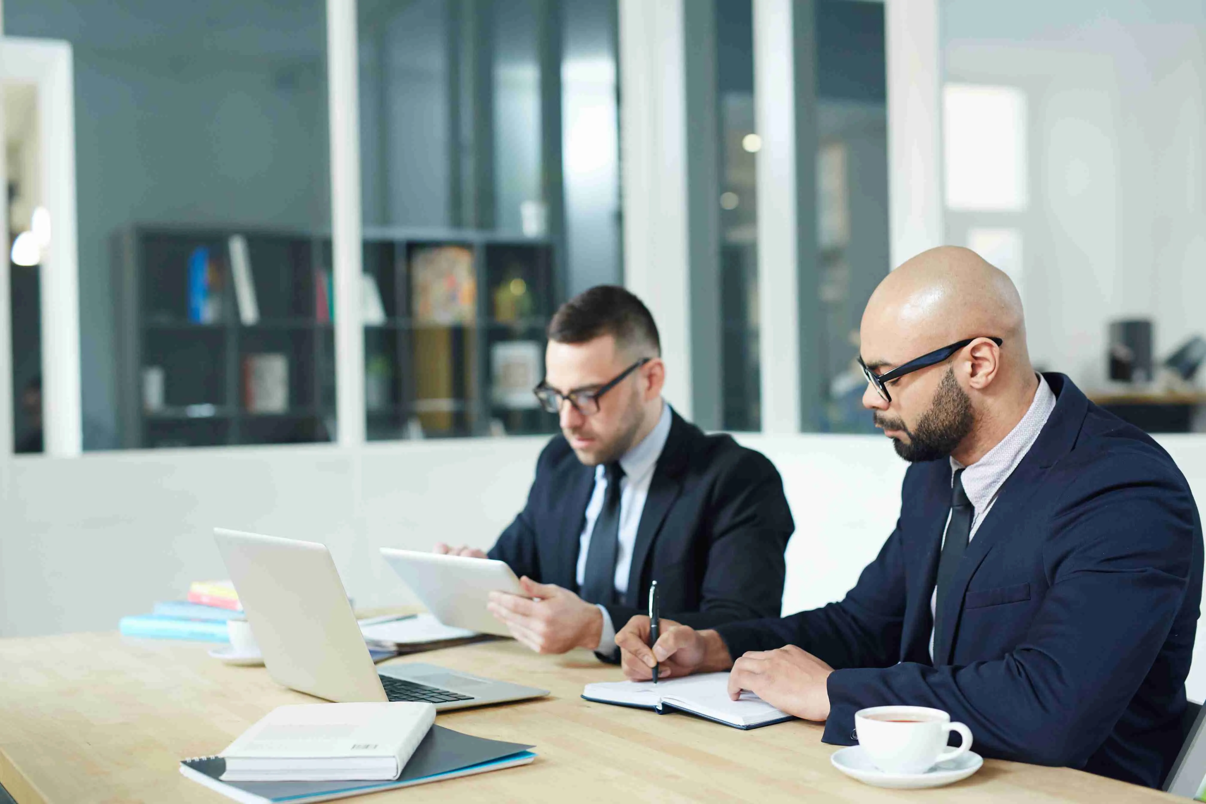 Calculation of Overtime Pay in UAE: Common Employer Mistakes and How to Avoid Them