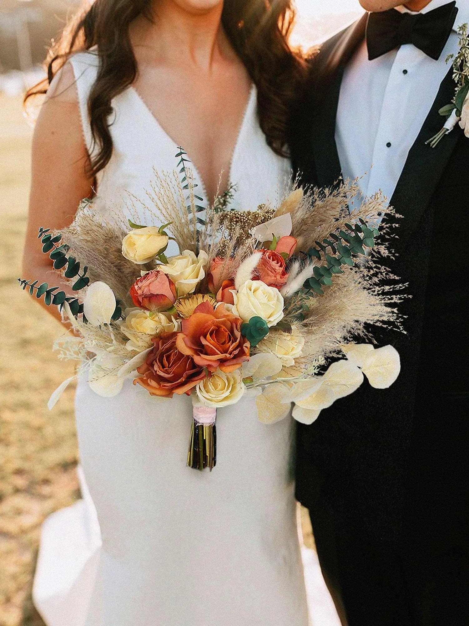 Timeless Wedding Elegance with Rinlong Silk Flowers for Wedding