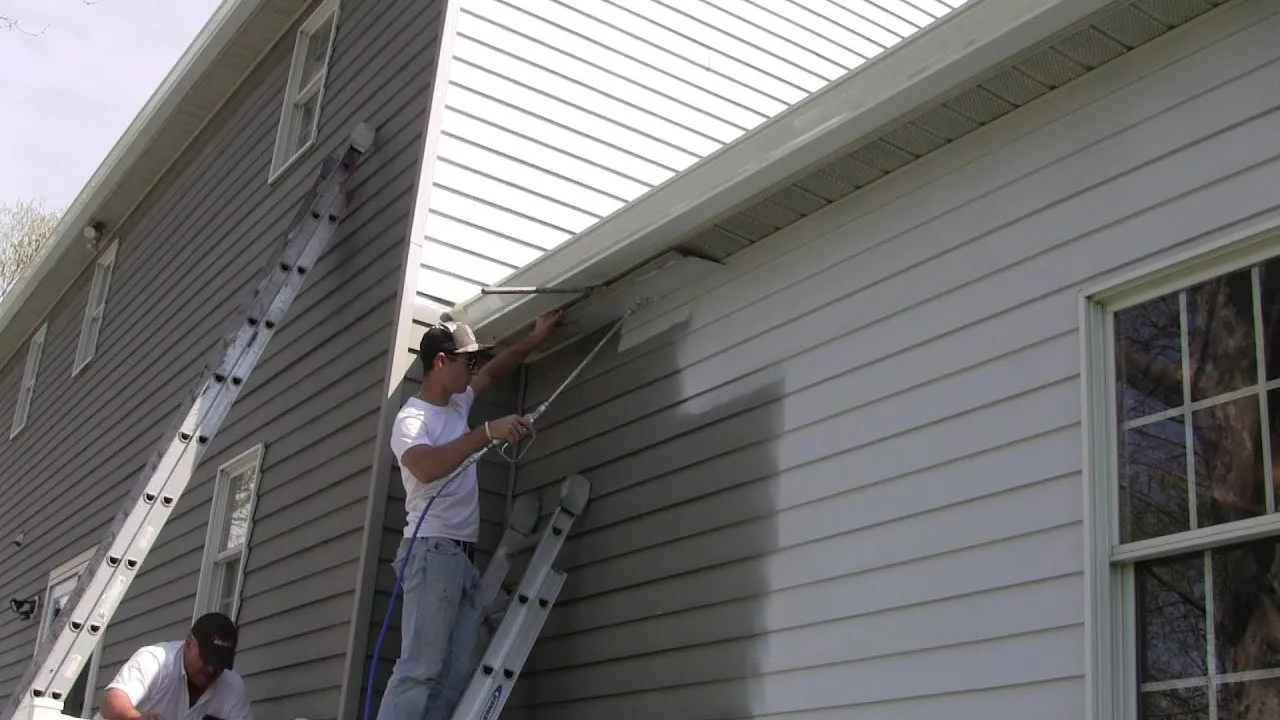 Best Paint Options for Aluminum Siding Refinishing in Brunswick Homes