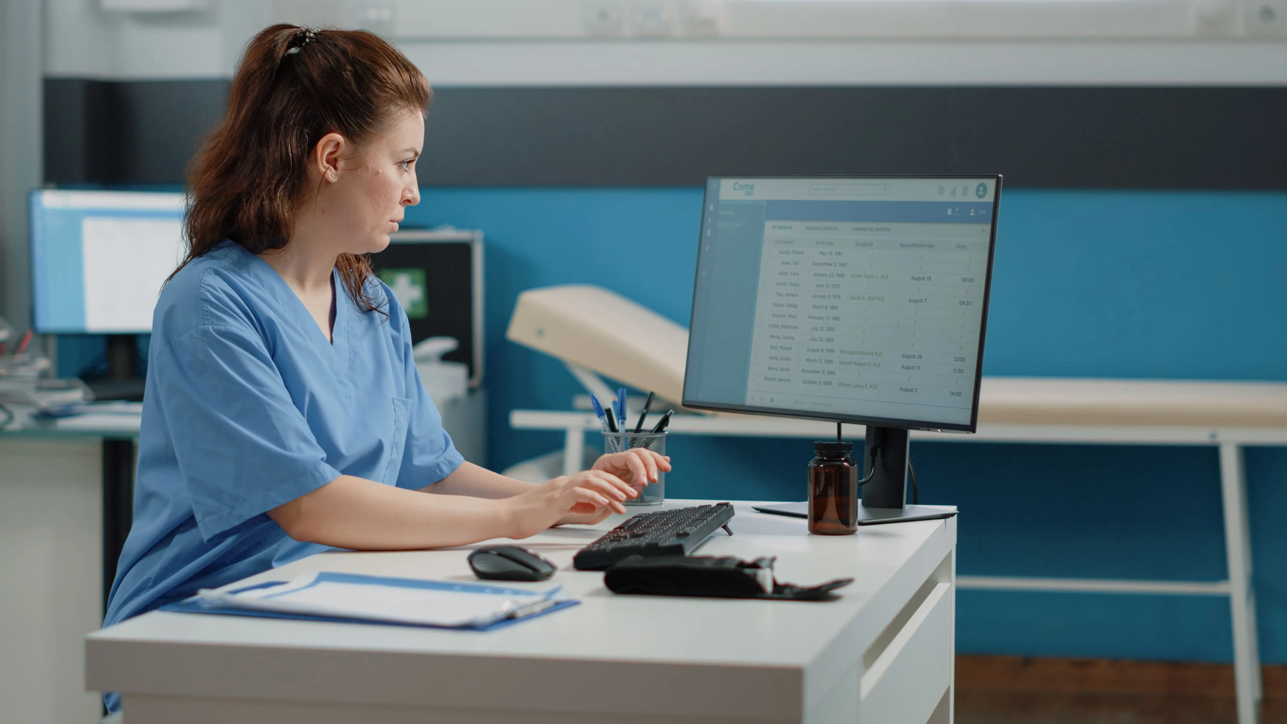 The Challenge of Claim Status Visibility in Healthcare and How AI Is Solving It in Real Time