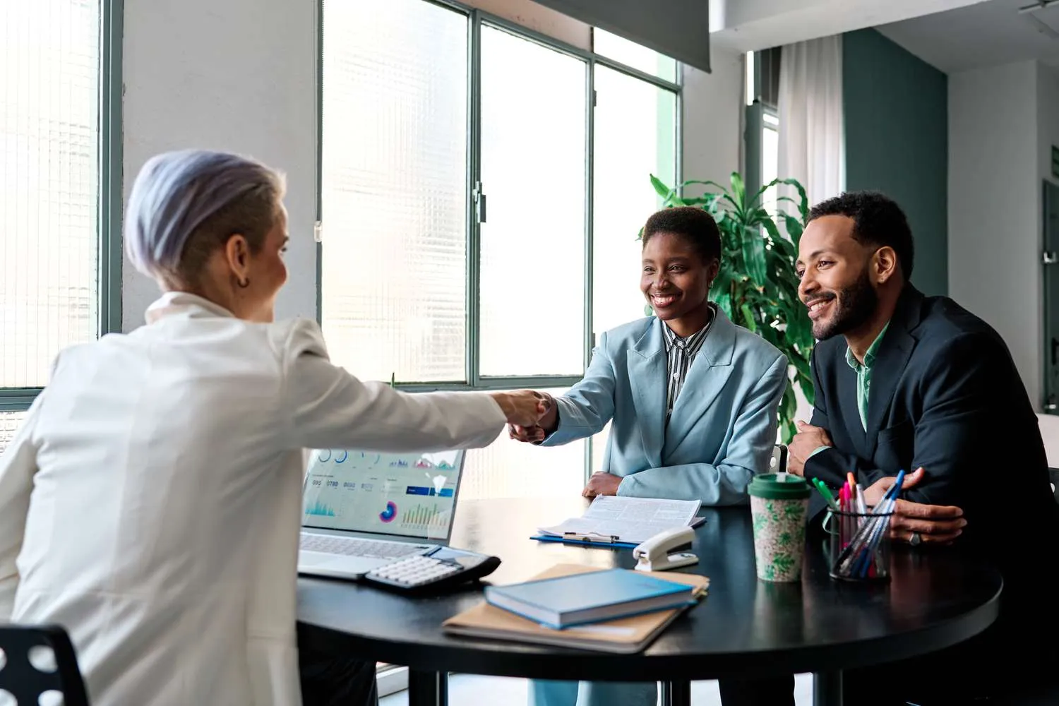 A Complete Guide to Understanding Financial Advisory Services