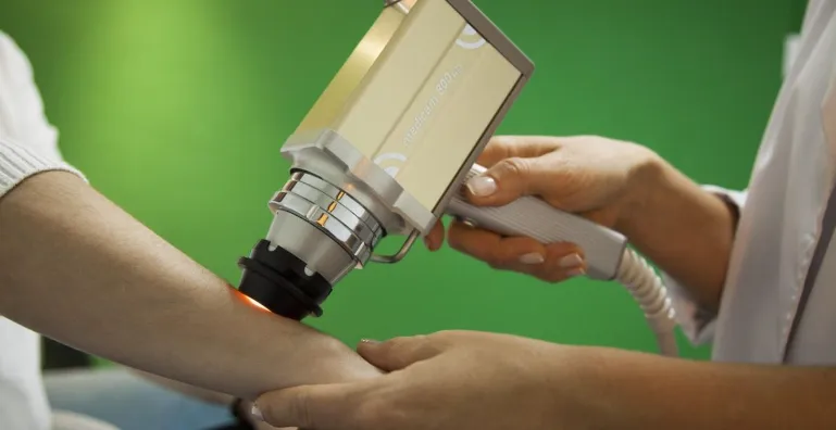 UVB Phototherapy Treatment Guide | Benefits, Procedure & Skin Conditions