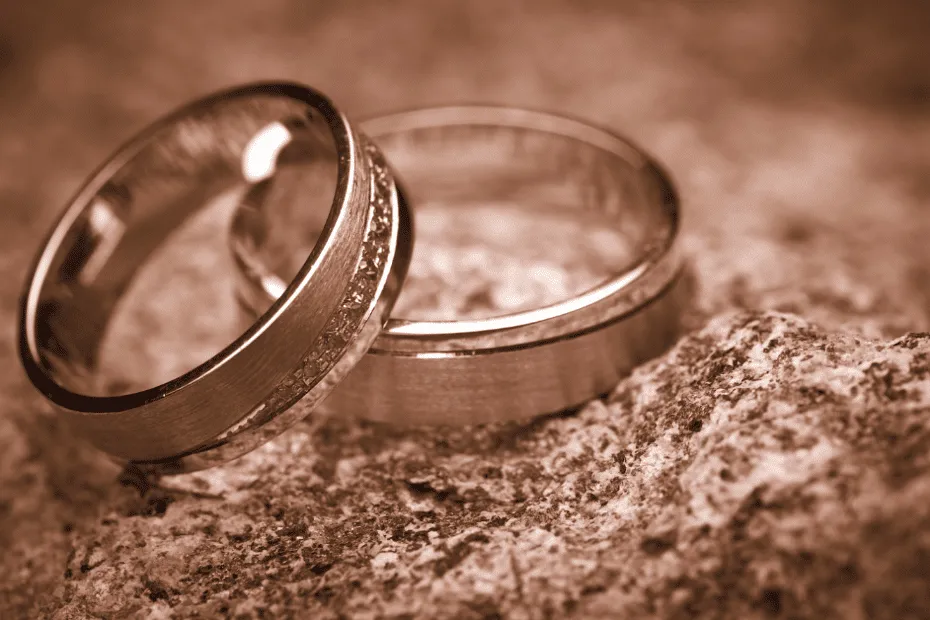 The Real Story Behind Estate, Pre-Owned, and Vintage Engagement Rings