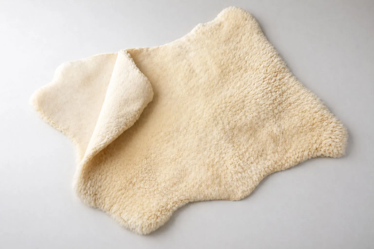 Choosing the Best Medical Sheepskin: What You Need to Know