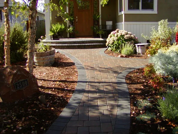 Modern Landscape Design Trends Homeowners Are Choosing in 2026