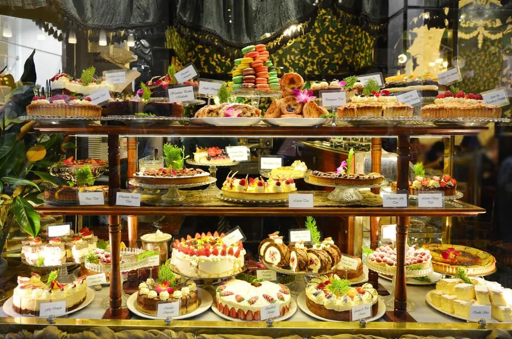 BEST CAKES IN DUBAI: A SWEET JOURNEY WITH LA FETE CAKES AND FLOWERS