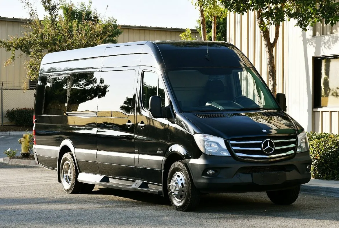 Family Reunion Stress? Solve It With One Minibus Booking