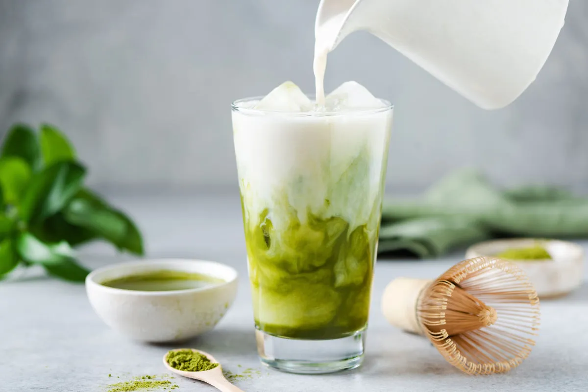 Die Kunst der Matcha Latte Zubereitung: Tipps für den perfekten Moment