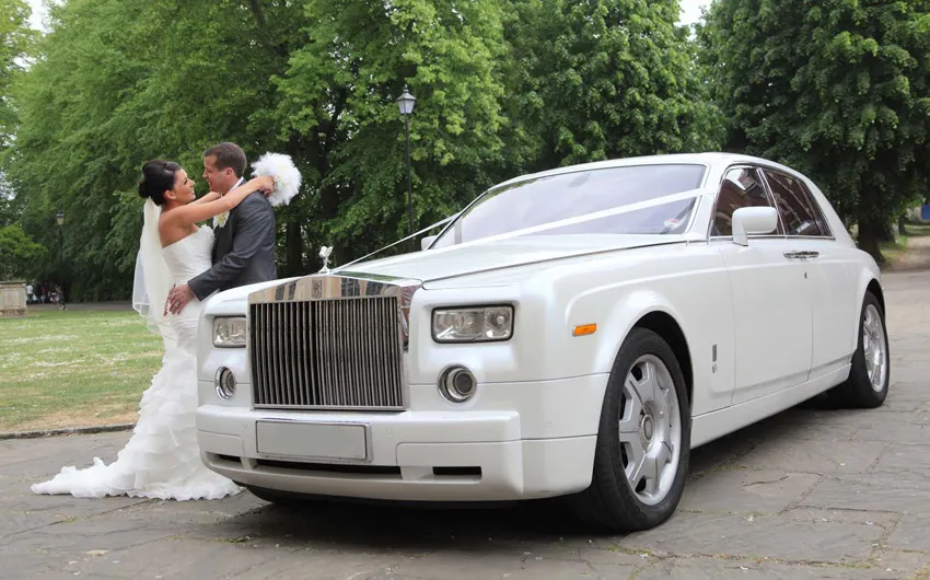 Top Tips for Choosing the Perfect Wedding Cars for Your Big Day