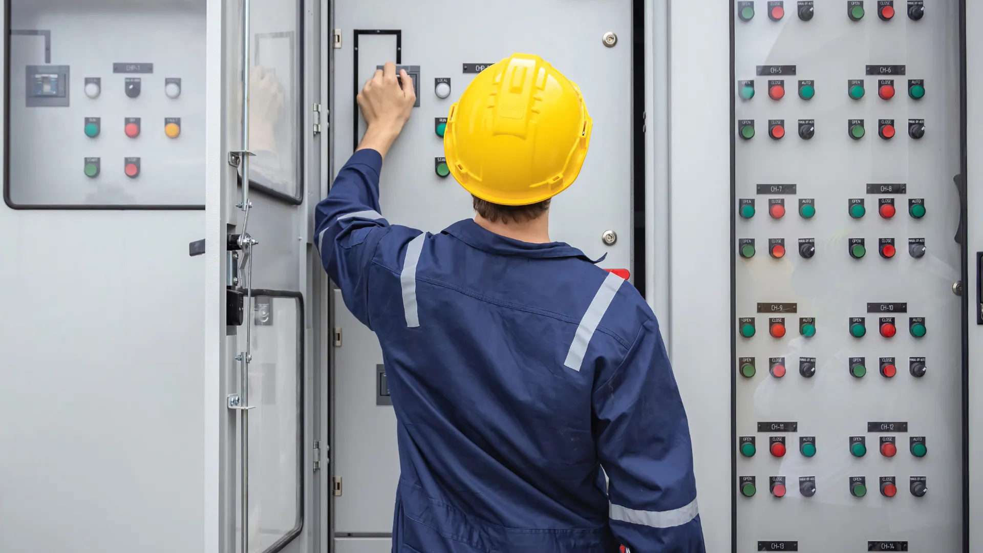 6 Benefits of Working With Lighting Specialists for Renovation Projects