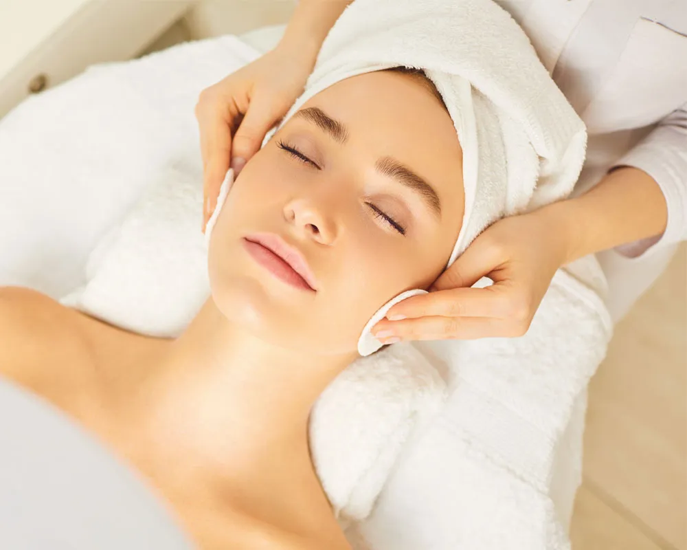 Where to Find a Deep Cleansing Facial Near Me Today?