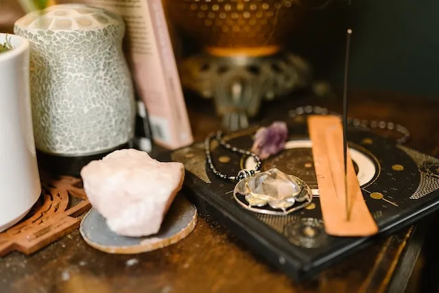Negative Energy Removal in Sydney: Is Negative Energy Holding You Back from the Life You Deserve?