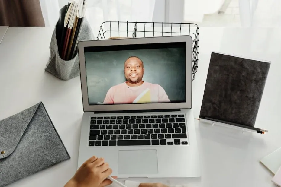 Switching to Online School Mid-Year: What Families Should Know