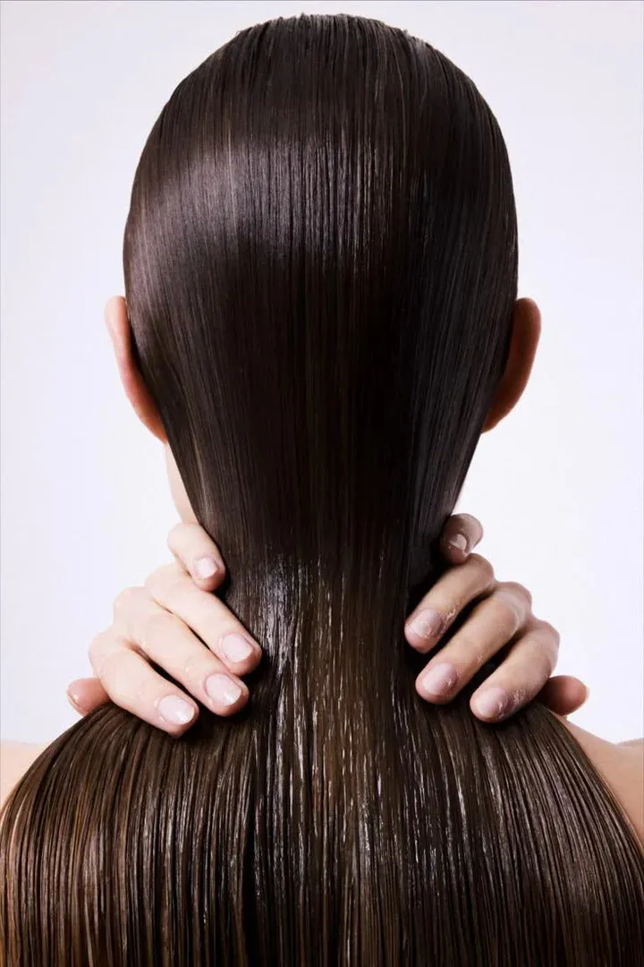 How to Choose the Best Argan Oil Shampoo in Pakistan for Dry, Frizzy Hair (Without Weighing It Down)