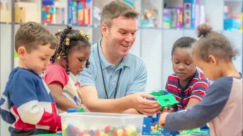 Montessori vs. Play‑Based Learning: Choosing the Right Approach for Your Child!