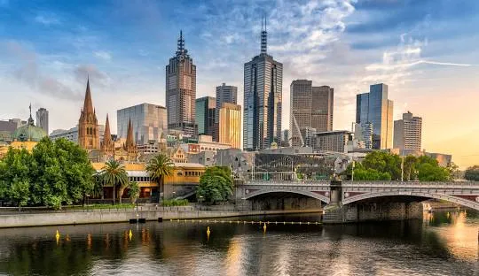 Apartment vs House Moving in Melbourne: Real Costs, Time, Risks & What Actually Changes