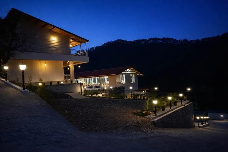A Refined Hill Retreat at The Green Solitude – Among the Finest Luxury Resorts Near Bhimtal