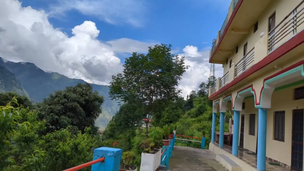 Plan Your Stay: Best Hotel in Sonprayag Triyuginarayan & Destination Wedding at Triyuginarayan Temple