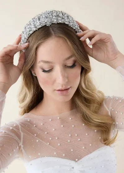 A Complete Guide to Wedding Headpieces and Tiaras Online with Free US Shipping