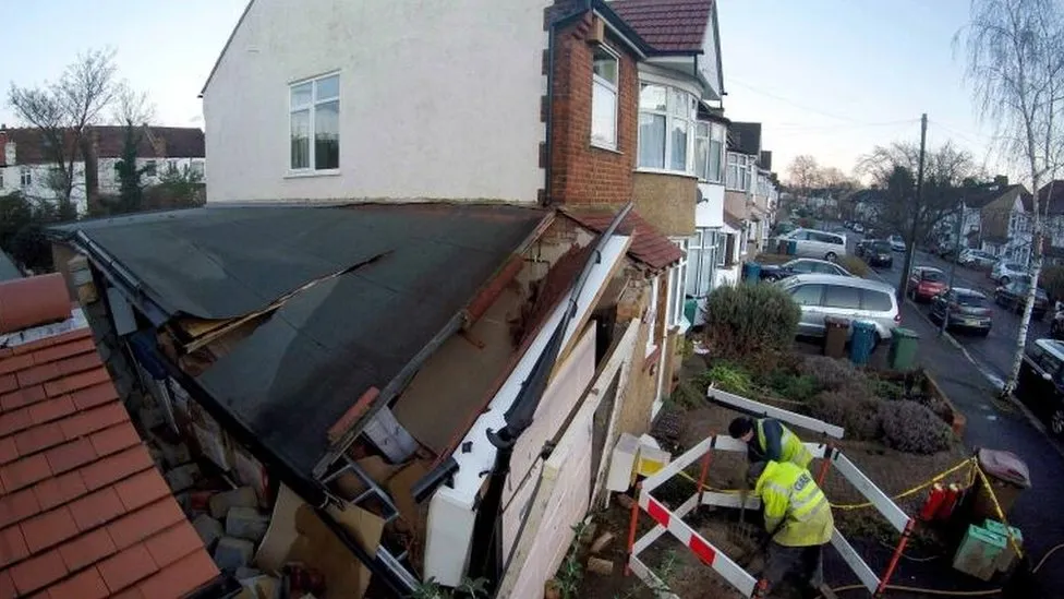 Key Benefits of Hiring a Public Adjuster for Property Damage Claims