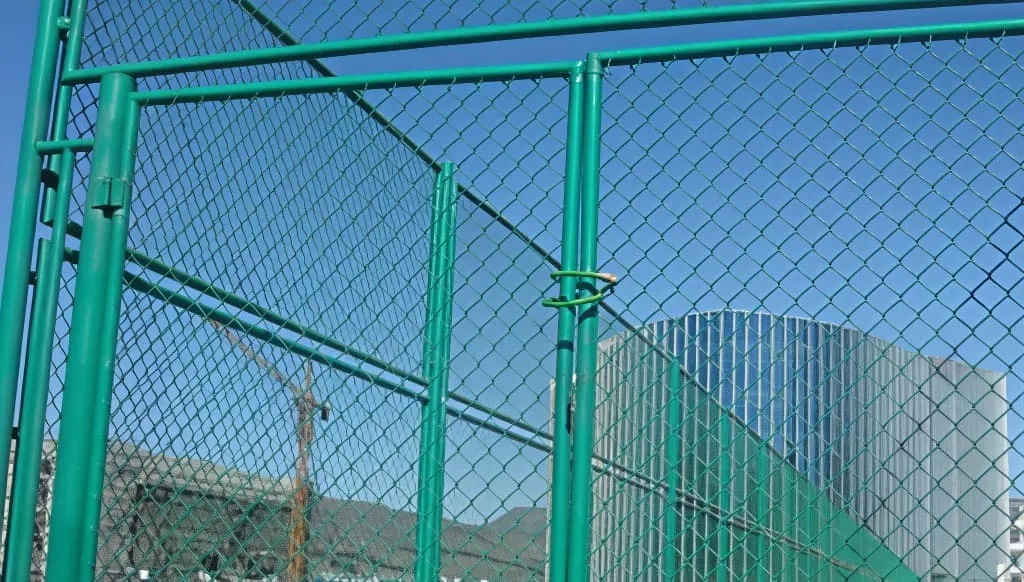 Chain Link Fence vs Welded Wire Fence: Which Is Right for Your Application?
