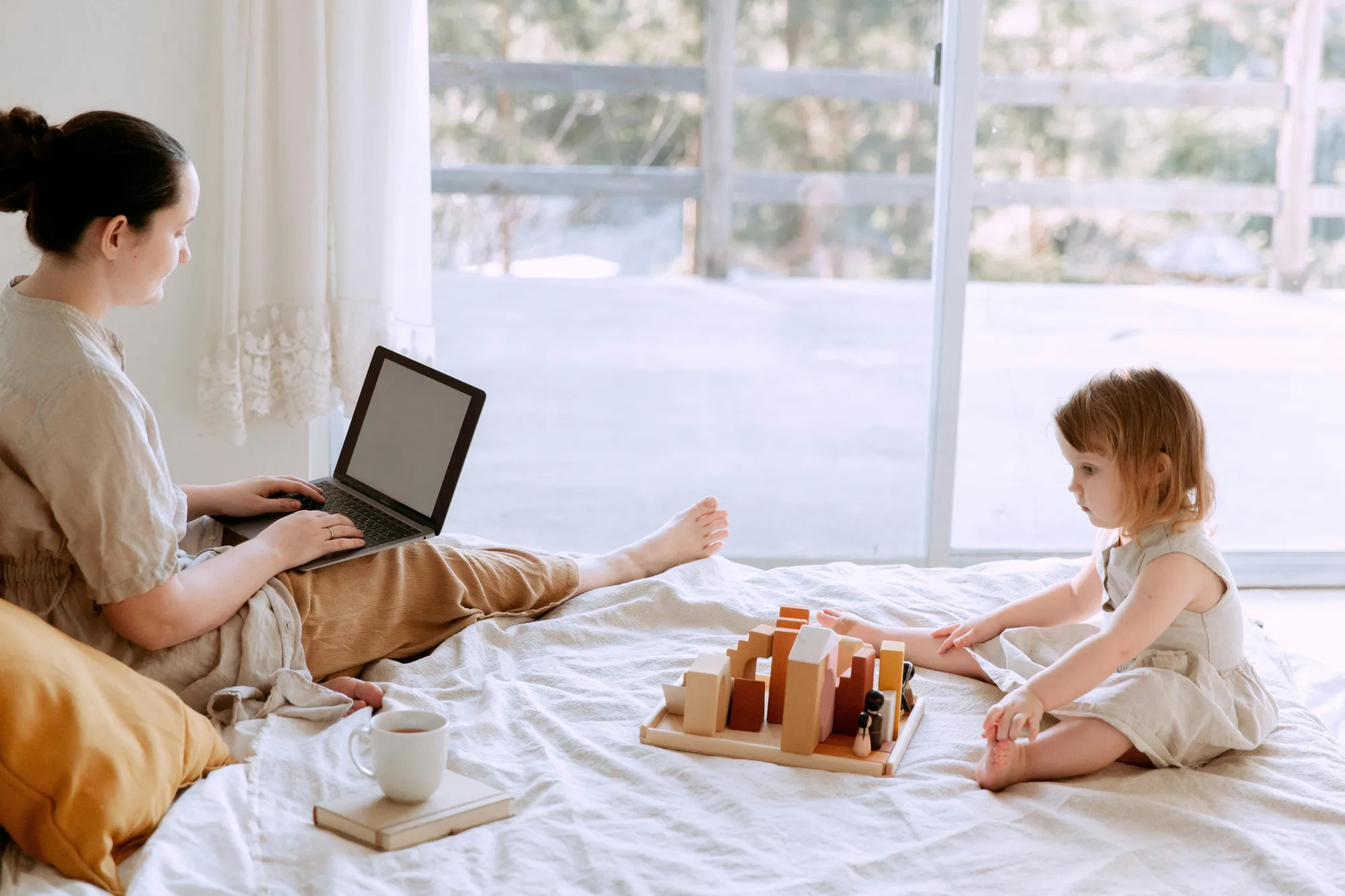 Practical and Thoughtful Baby Shower Gift Ideas New Parents Genuinely Love