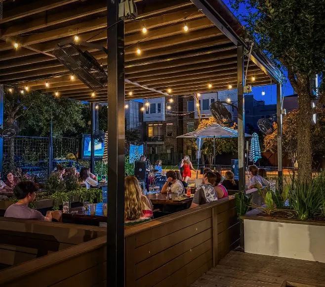 Discover a Vibrant Bar Houston Locals Love