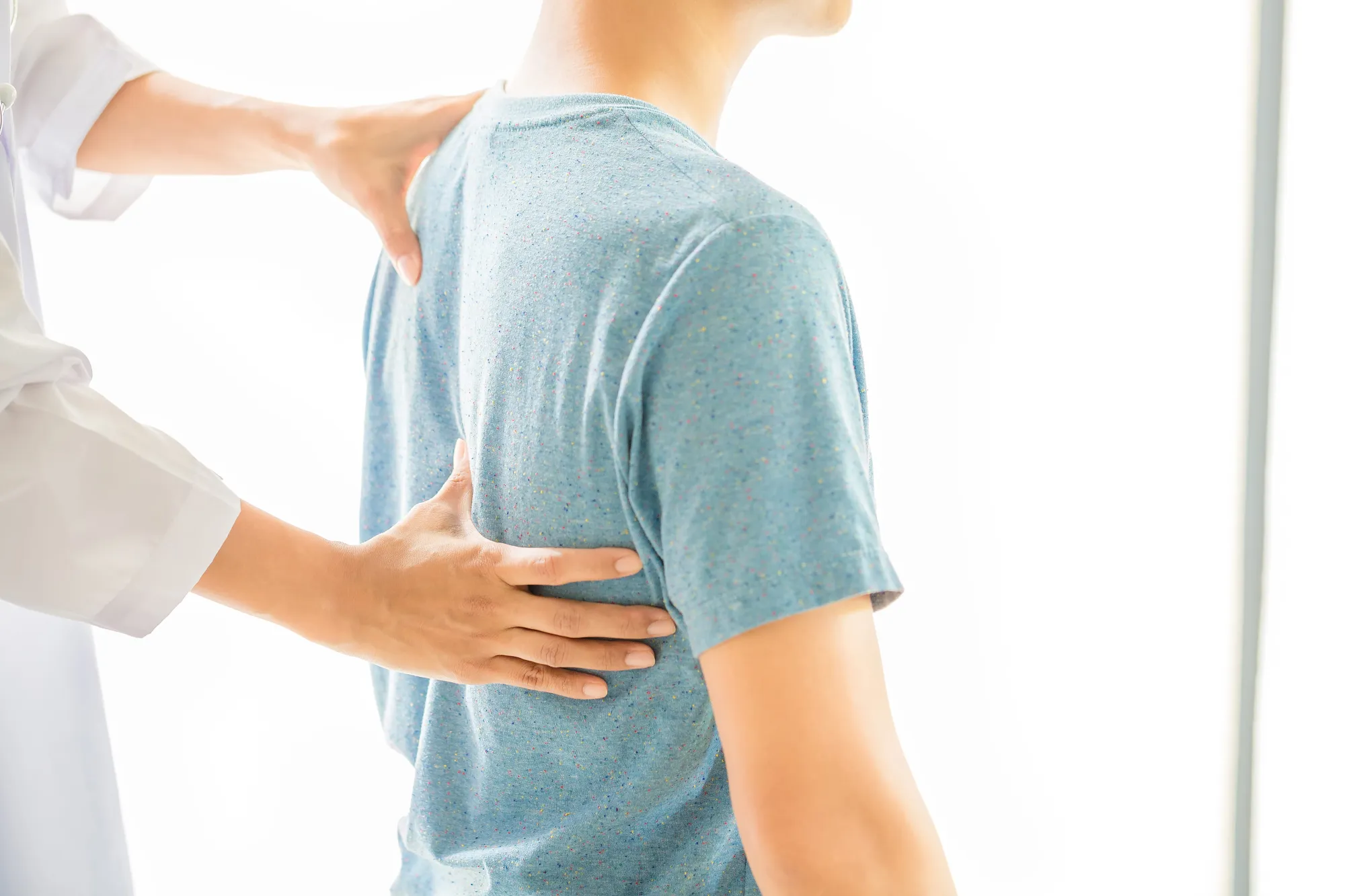 Why ‘Cracking Your Own Back’ Is Sabotaging Your Recovery