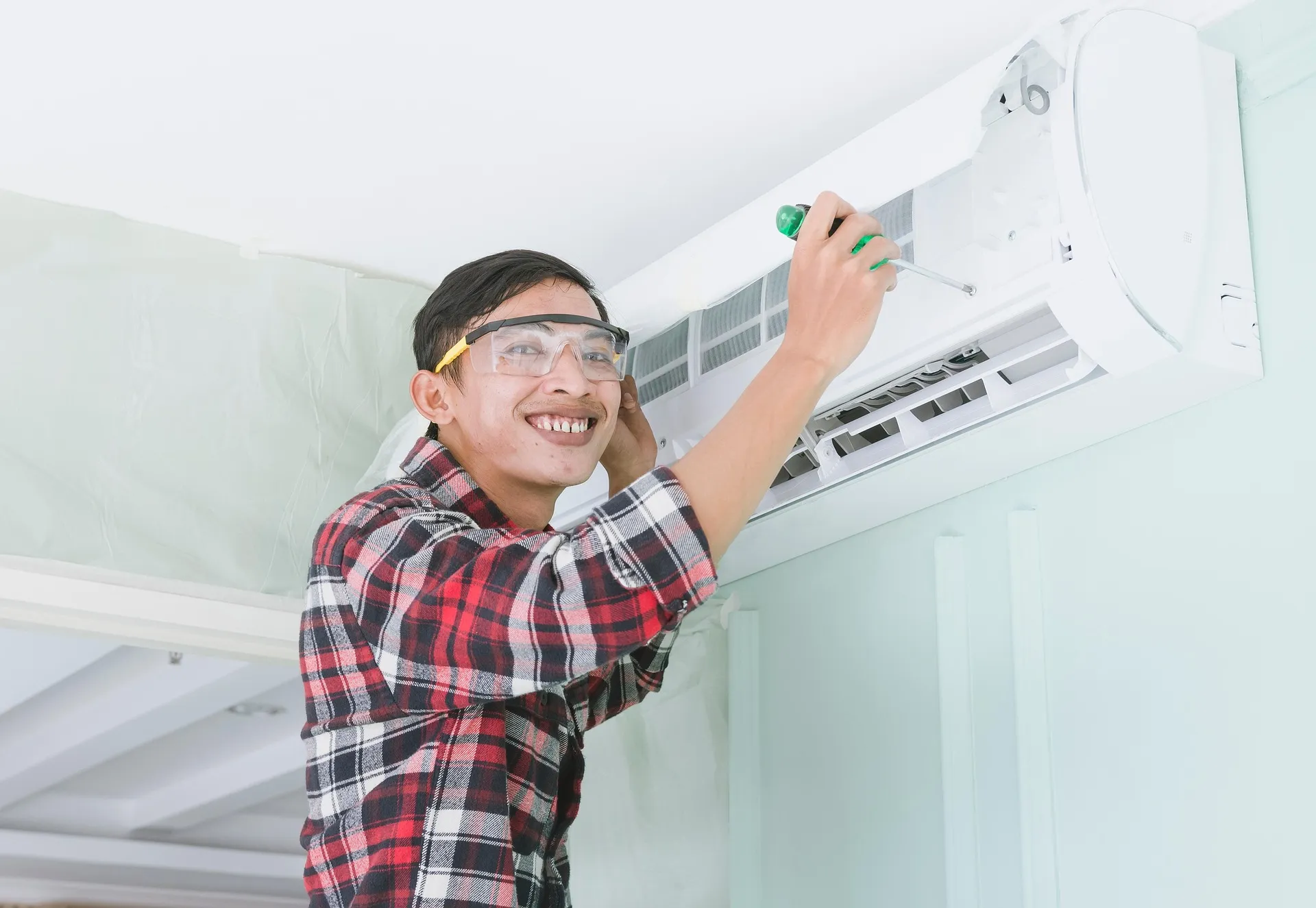 Top Signs You Need AC Repair in Panama City Before It Breaks Down
