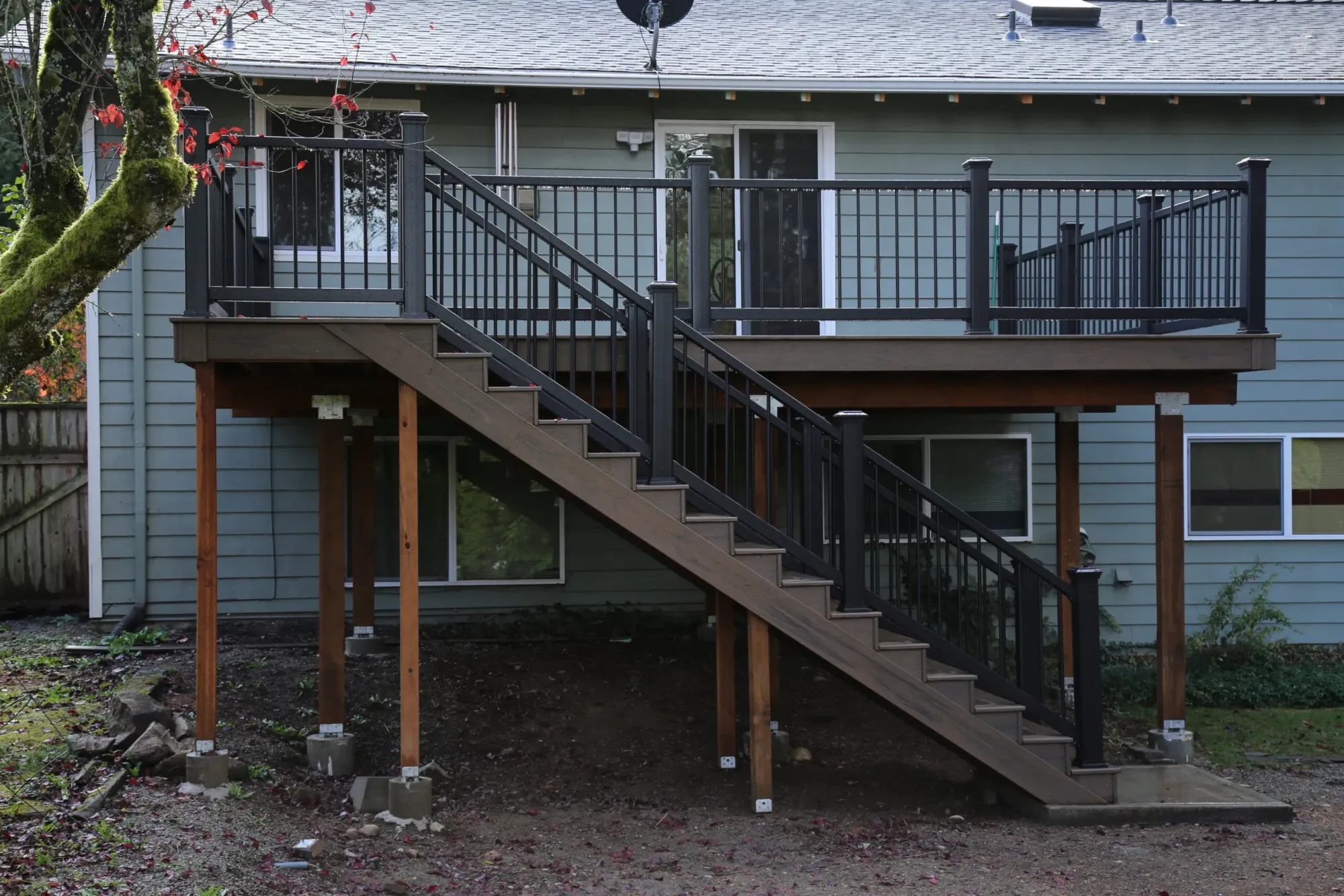 Simple Deck Builds | Modern Deck Railing That Lasts Longer