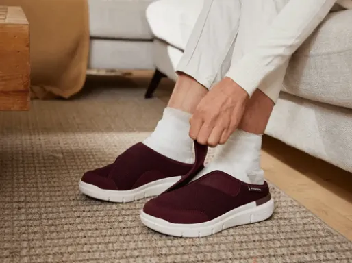 Men’s Diabetic Shoes: How the Right Footwear Protects Comfort, Stability, and Foot Health