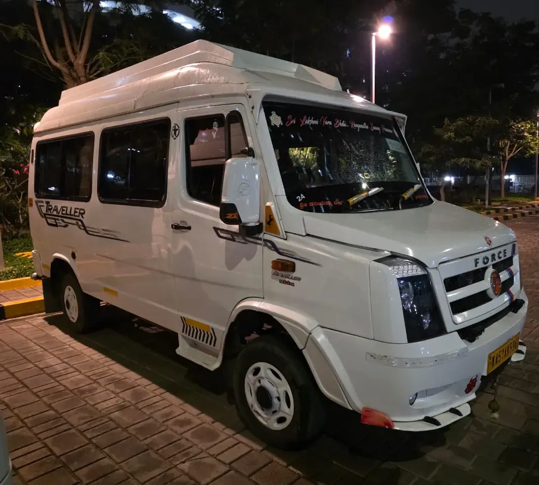 Overnight Trips and Group Tours in Sarjapura: How the Right Travel Vehicle Changes the Entire Journey Experience