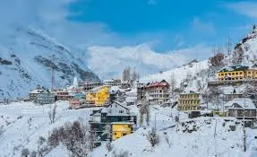 Experience the Magic of Snowfall Season in Manali