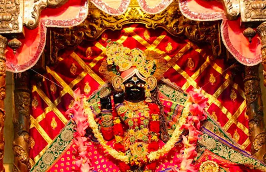 What is the Nearest Railway Station to Vrindavan?