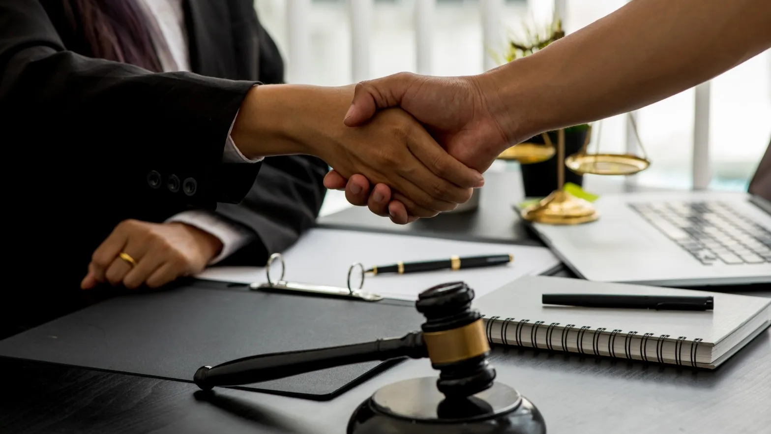 5 Risk Mitigation Strategies for Cross-Border Deals