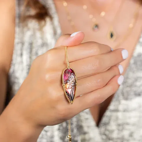 Discover the Elegance of Luxury Gemstone Jewelry and Carved Stone Designs