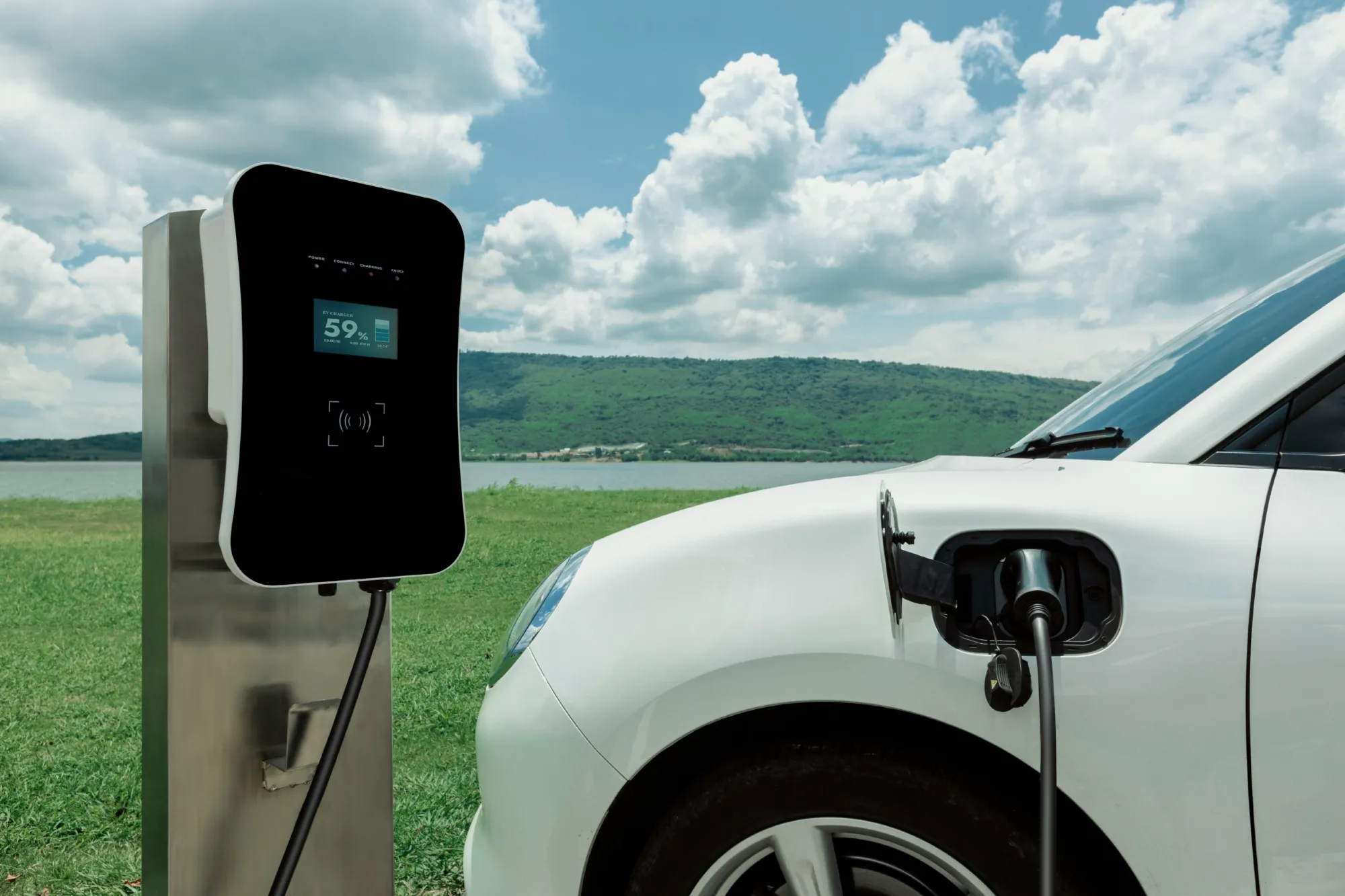 USA Wireless EV Charging Systems Gain Momentum as EV Sales Could Surpass 40% of New Vehicle Registrations