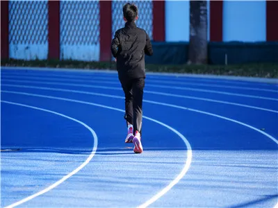 Why Blue Running Tracks Are Becoming the New Standard in Sports