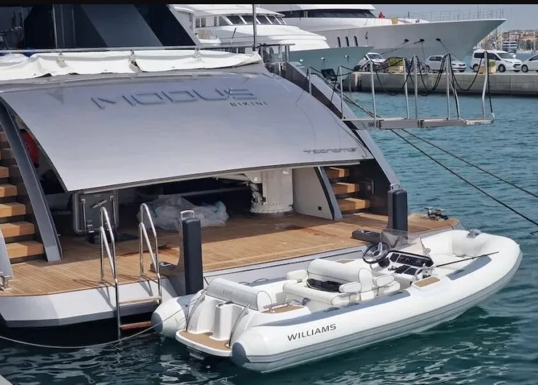 Premium Superyacht Fenders Mallorca Modern Yacht Protection