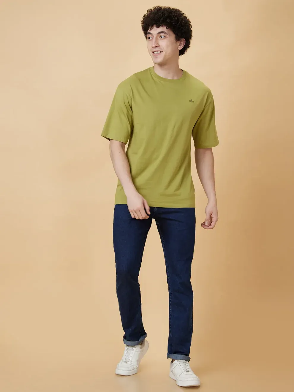 Chinos vs Denim: The Style Power Move Most Men Overlook